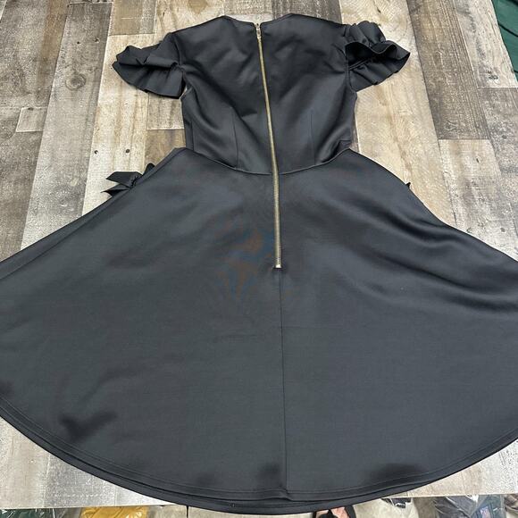 Ted Baker Black Cold Shoulder LBD w/ Ruffle Pockets and Sleeves, Size 0 - Picture 11 of 16